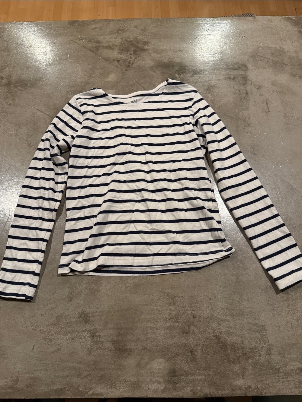 H&M White and Navy Striped Long-Sleeve Tee